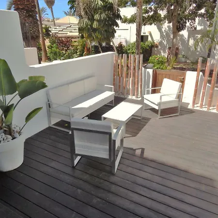 Beautiful Beachfront Apartamento Playa de las Americas (Tenerife)