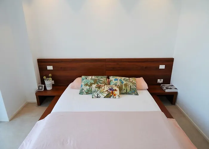 Beautiful Beachfront Playa de las Americas (Tenerife)