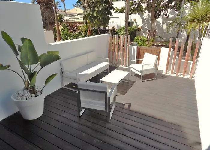 Beautiful Beachfront Apartament Playa de las Americas (Tenerife)